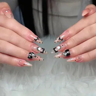 ネイル Mika Nails 心斎橋のネイルデザイン