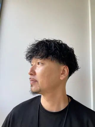 ショート パーマ メンズ 鶴﨑 美優亜のヘアスタイル