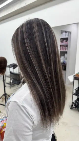 ロング カラー Kazuki/名古屋 ブリーチ/髪質改善のヘアスタイル