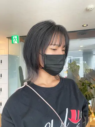 ミディアム 前田 菜奈子のヘアスタイル