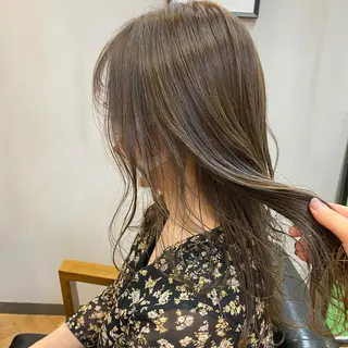 セミロング 前川 朋香のヘアスタイル