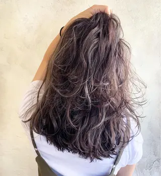 セミロング カラー 沖縄東京2拠点美容師 mamicoのヘアスタイル