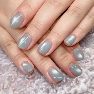 ネイル マグ🧲等なんでも ワンカラー5700円のネイルデザイン