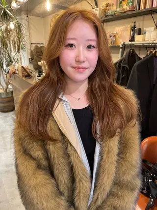 ロング 透明感カラー 🦋AYAのヘアスタイル