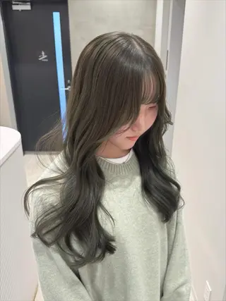 ロング 顔周りの垢抜けヘア 立山あいりのヘアスタイル