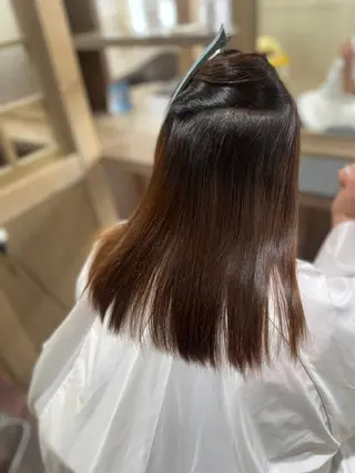 セミロング 大塚 夕貴のヘアスタイル
