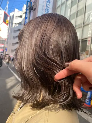 ミディアム カラー 🐩透明感ミルクティ ーピンクニイナ🐩のヘアスタイル
