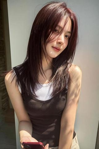 ロング カラー 小村敏司 / 代表 /アンニュイスタイルのヘアスタイル