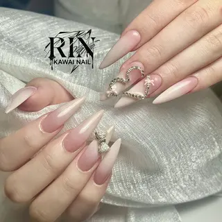 ネイル グエン リンのネイルデザイン