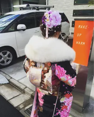 MAKEーUP WARMのヘアスタイル