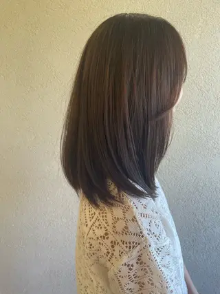 ミディアム 藤田 郁弥のヘアスタイル