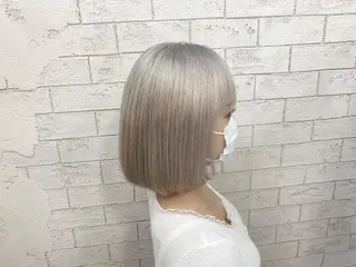 ショート カラー グレージュ達人/赤み 消し/ブリーチ/岩崎のヘアスタイル