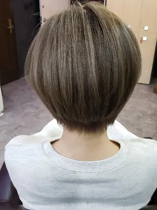 ショート 柴田 えいじのヘアスタイル