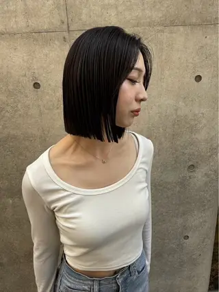 ショート あやの/レイヤー /ベージュカラーのヘアスタイル