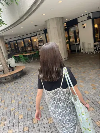 セミロング カラー コミヤマ ナツキ🪿のヘアスタイル