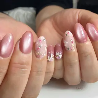 ネイル Legit nail salonのネイルデザイン