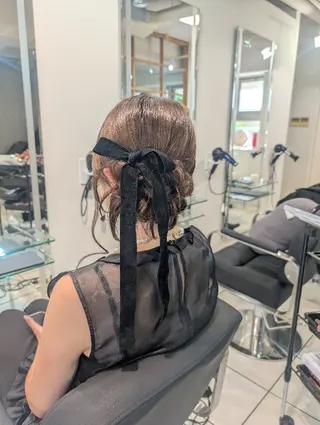 ヘアアレンジ 盛れるヘアメイク/ 切りたて感なしカットのヘアスタイル