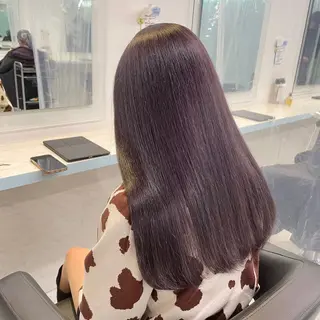 セミロング カラー ヘアアレンジ 🪞official THREE 横浜🎀のヘアスタイル