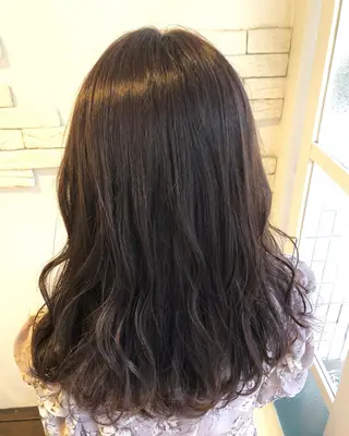 セミロング カラー 西村 有紗のヘアスタイル