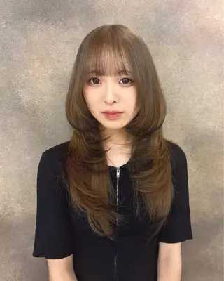 ロング カラー 藤井 心音のヘアスタイル