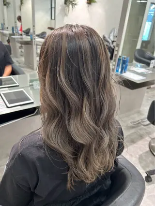 ロング 中西 未久のヘアスタイル