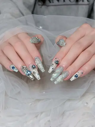 ネイル Eli Muse 新宿ネイルのネイルデザイン