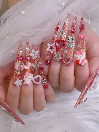 ネイル UMI ネイルサロン新宿🎀のネイルデザイン