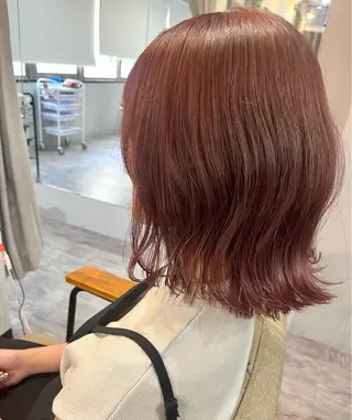 ミディアム 川尻 詩織のヘアスタイル