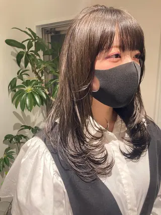 ロング 佐伯 和佳のヘアスタイル