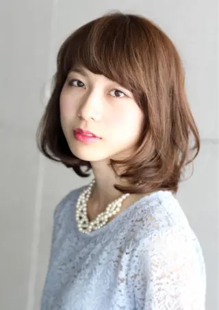 ミディアム 桑名 淳のヘアスタイル