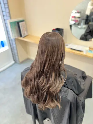 ロング パーマ 🎀透明感カラー /ハイトーン🎀のヘアスタイル