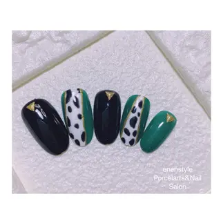 ミディアム ネイル 🐾enen style 🐾のネイルデザイン