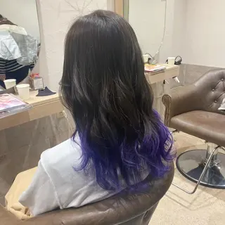 セミロング カラー 辻出 綾弥のヘアスタイル