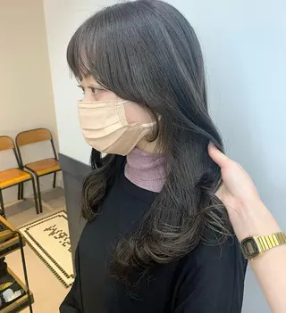 セミロング カラー パーマ ヘアアレンジ メンズ キッズ ネイル マツエク・マツパ アイブロウ 似合せレイヤー/ 柔らか透明感カラーのヘアスタイル