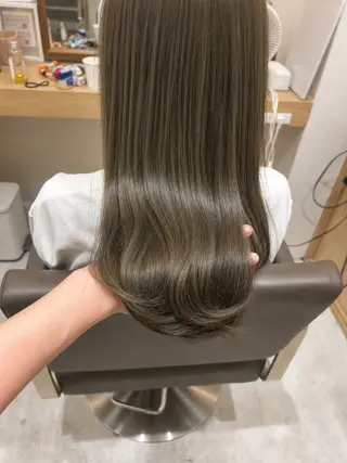 ロング カラー 久木原 ゆりのヘアスタイル