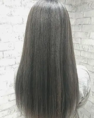 ロング カラー 秋山 幸太のヘアスタイル