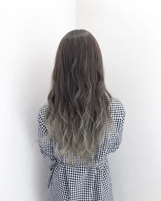 ロング カラー 白井 つづりのヘアスタイル