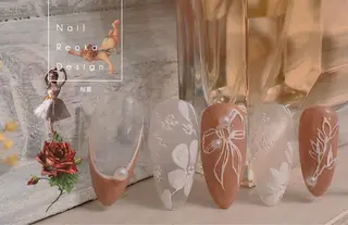 セミロング Blowe ニュアンスのネイルデザイン