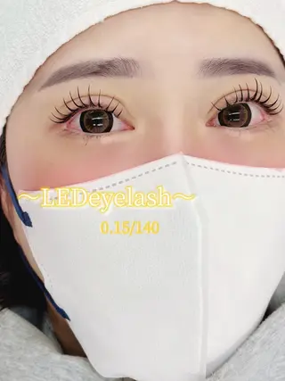 マツエク・マツパ 塩貝 幸音のヘアスタイル