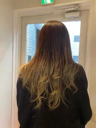 ロング カラー TRIP フクダのヘアスタイル