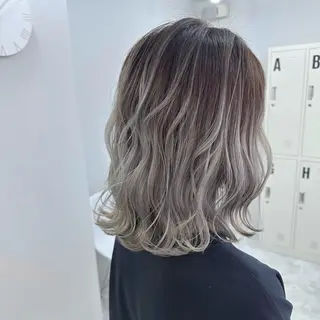 ミディアム 才木 美乃のヘアスタイル