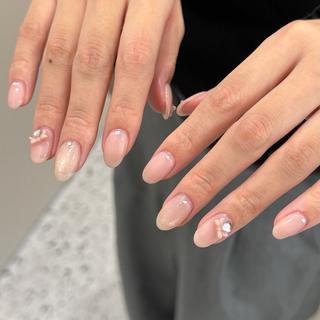 ネイル Minou. (ミヌー)のネイルデザイン
