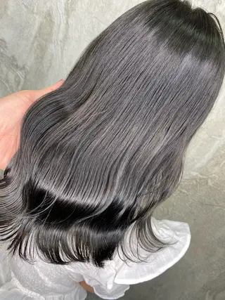 セミロング カラー 寺門 拓馬のヘアスタイル