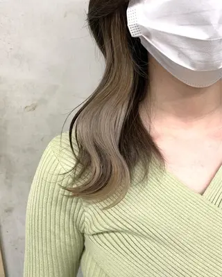 セミロング カラー 赤みゼロ/透明感 カラー🌿KANTAのヘアスタイル