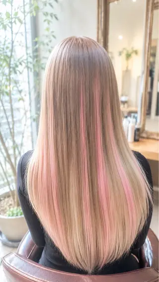 ロング カラー 佐伯 りょうのヘアスタイル