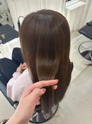 ロング カラー 佐瀬 冬祈のヘアスタイル