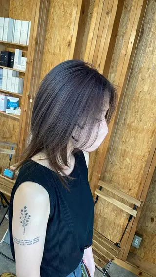 ショート ☘️レイヤー&ボブ× ハイトーン☘️初ボブのヘアスタイル