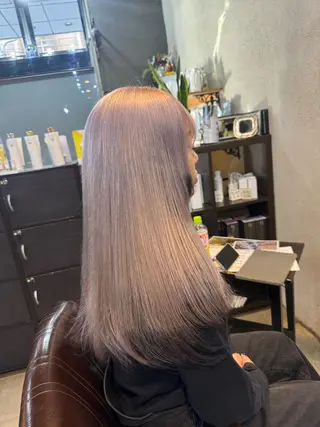 ロング 髪質改善カラー透明感 ダブルカラー幕田のヘアスタイル