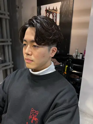 ミディアム パーマ メンズ 似合う髪型見つけます AYAKAのヘアスタイル