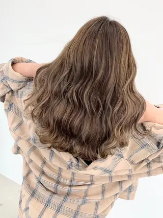 セミロング 山田 絵里菜のヘアスタイル